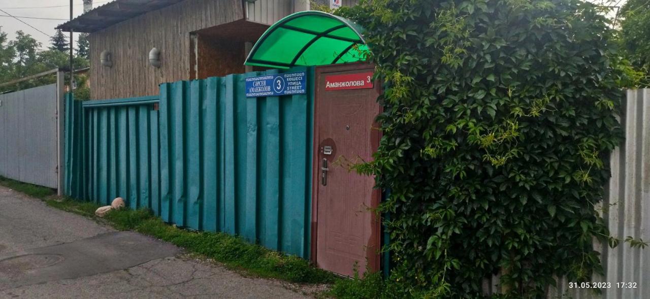 Квартира- Студия В Гостевом Доме Almatý Exterior foto